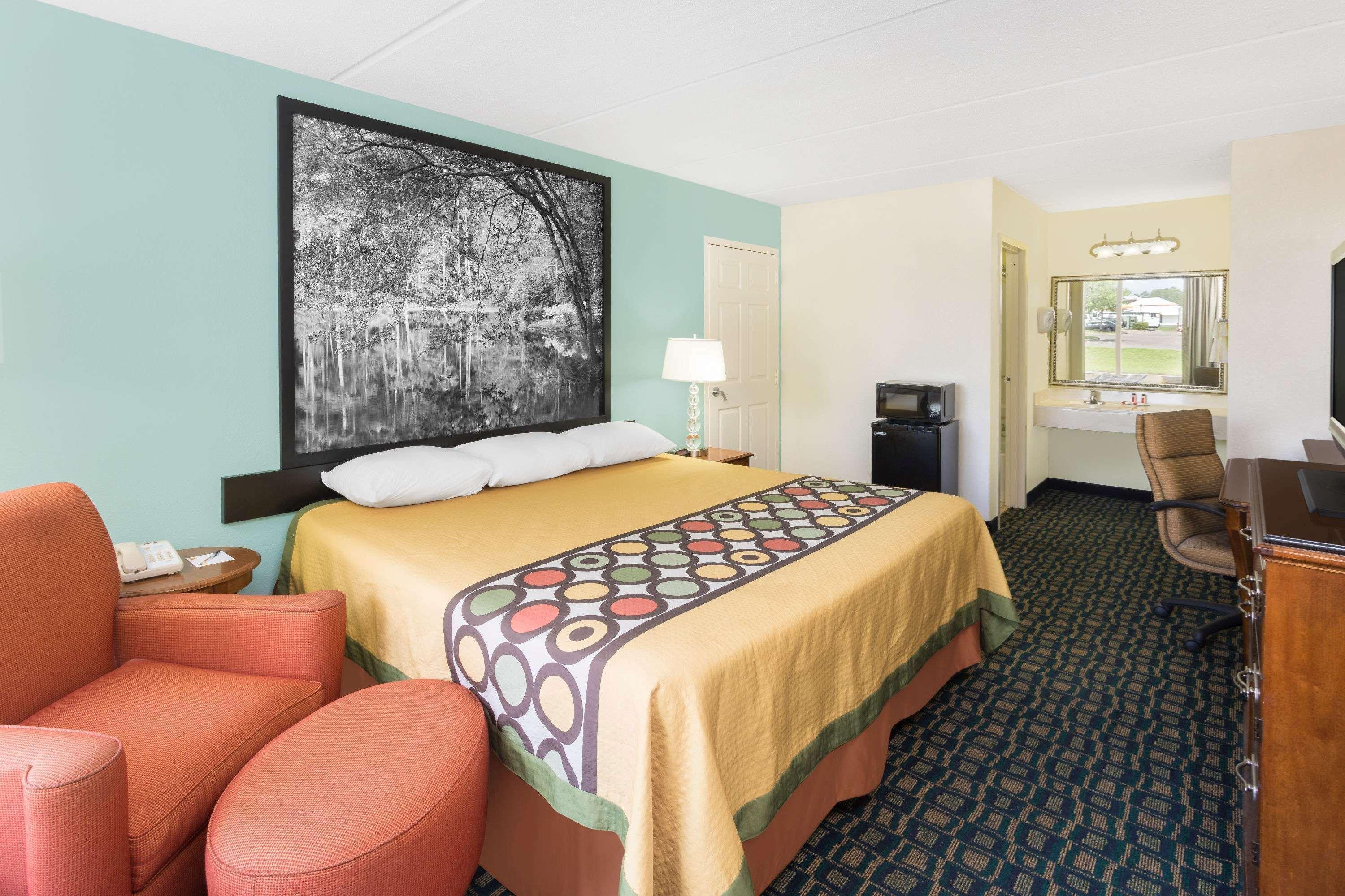Super 8 by Wyndham Kingsland Hotel Eksteriør billede