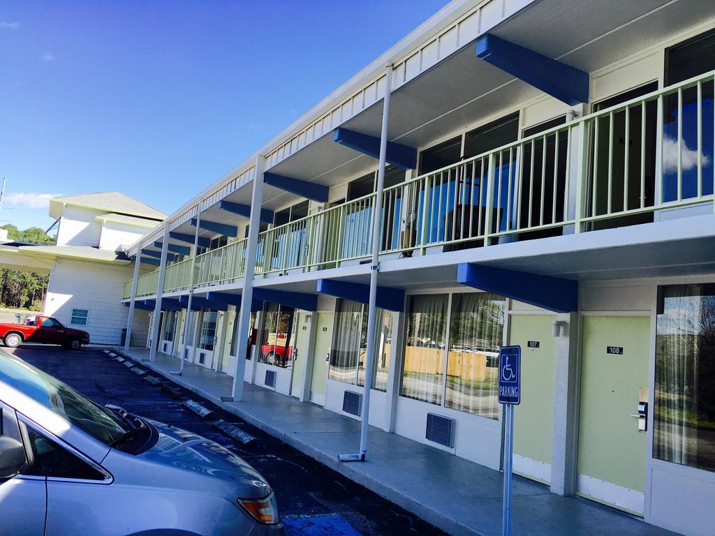 Super 8 by Wyndham Kingsland Hotel Eksteriør billede